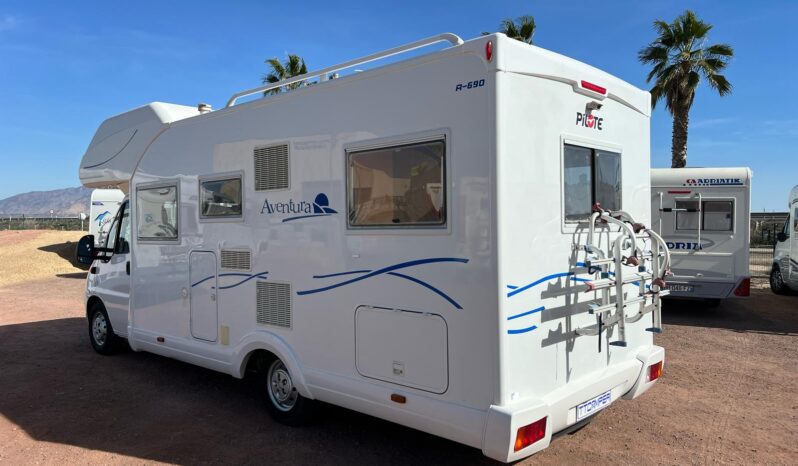 
								PILOTE  AVENTURE A690 full									