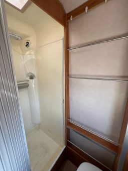 
										HYMER ERIBA full									