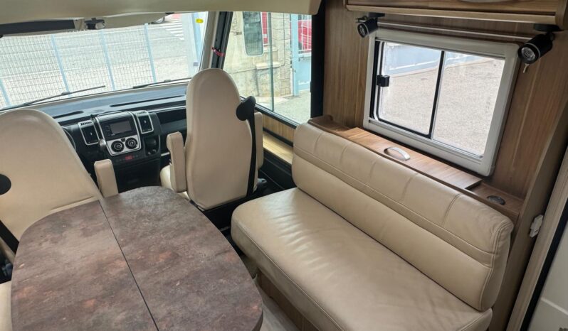 
								PILOTE EXPLORATEUR G832 full									