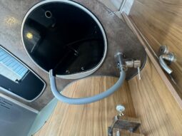 
										PILOTE EXPLORATEUR G832 full									