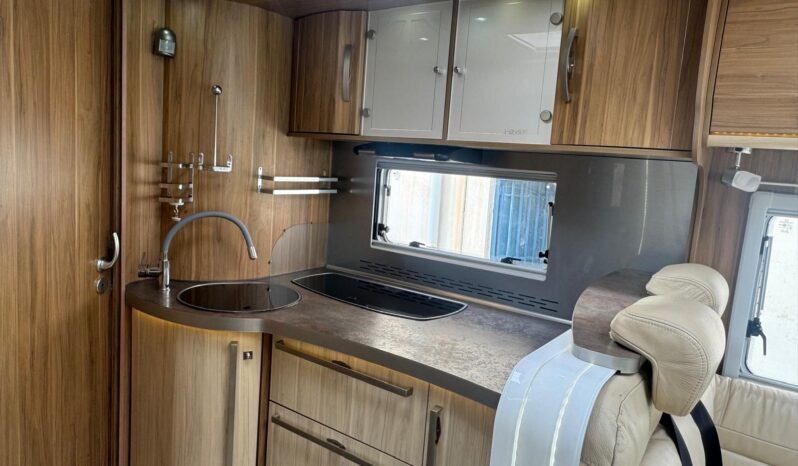 
								PILOTE EXPLORATEUR G832 full									
