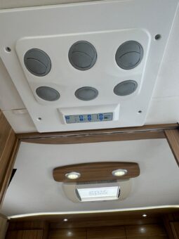 
										PILOTE EXPLORATEUR G832 full									