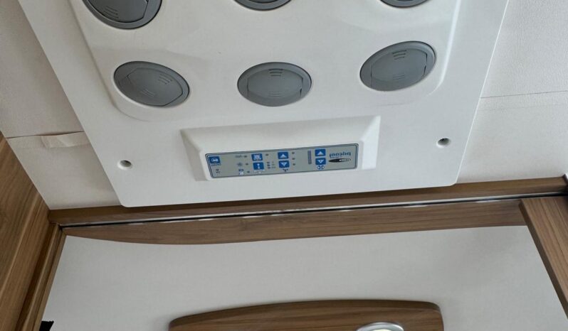 
								PILOTE EXPLORATEUR G832 full									