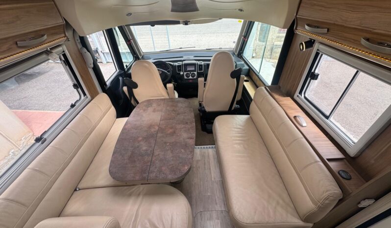 
								PILOTE EXPLORATEUR G832 full									