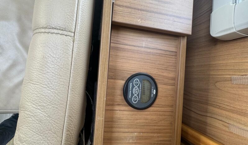 
								PILOTE EXPLORATEUR G832 full									