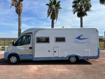 BURSTNER DELFIN PERFORMANCE 700